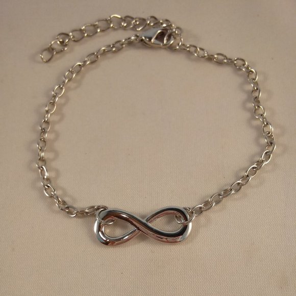 Silver Plated Swirl Love Infinity 8 Charm Bracelet Party Gift - Picture 3 of 3